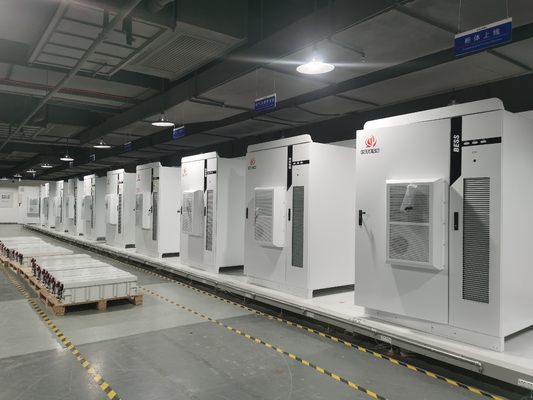 IP55 LiFePO4 औद्योगिक बैटरी ऊर्जा भंडारण प्रणाली 50KW इनडोर / आउटडोर स्थापना