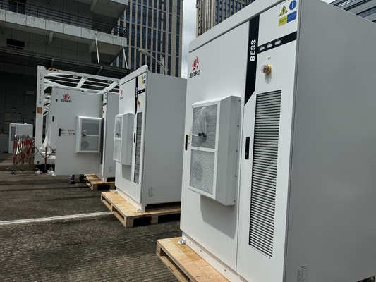 UL प्रमाणित LiFePO4 औद्योगिक बैटरी ऊर्जा भंडारण प्रणाली IP55 107.52KWH - 125.44KWH